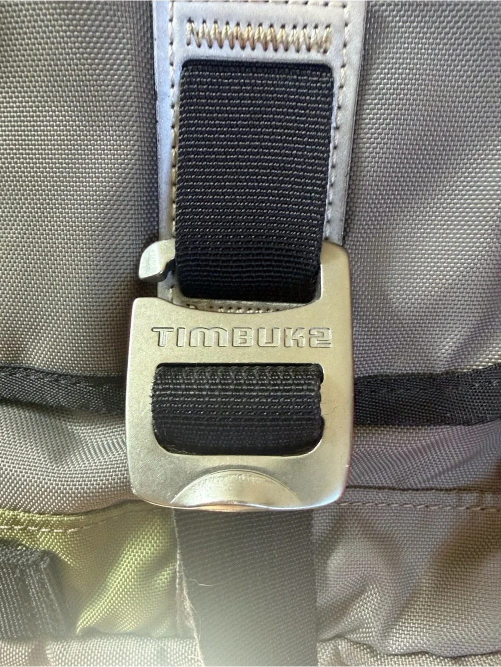 Timbuk2 Command Messenger Bag, pre-loved in great condition